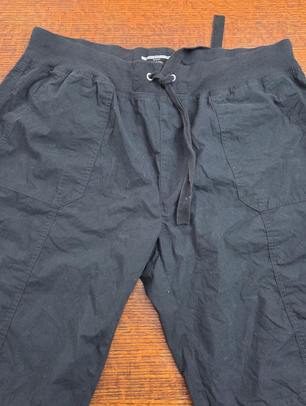 Tommy Hilfiger Black Bermuda Roll Tab Shorts Size Women's XL NWT New - Picture 11 of 11